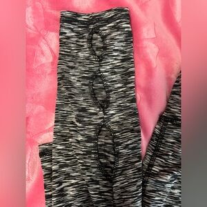 Medium Black and Gray Patterned Leggings